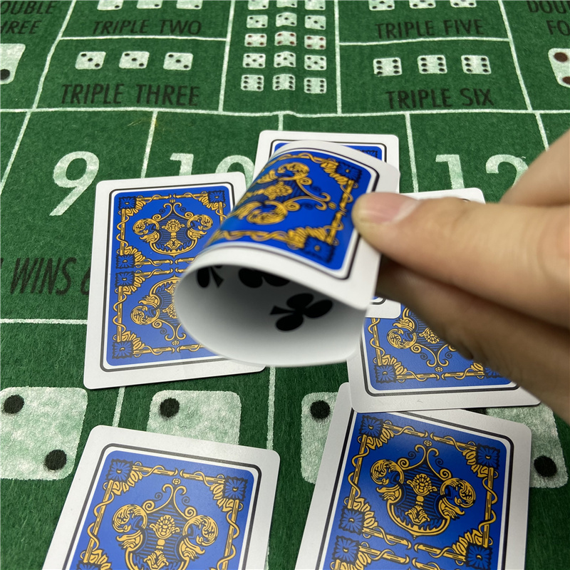 Poker Cards Playing Cards 10pc - Board Game Yearbook review and price
